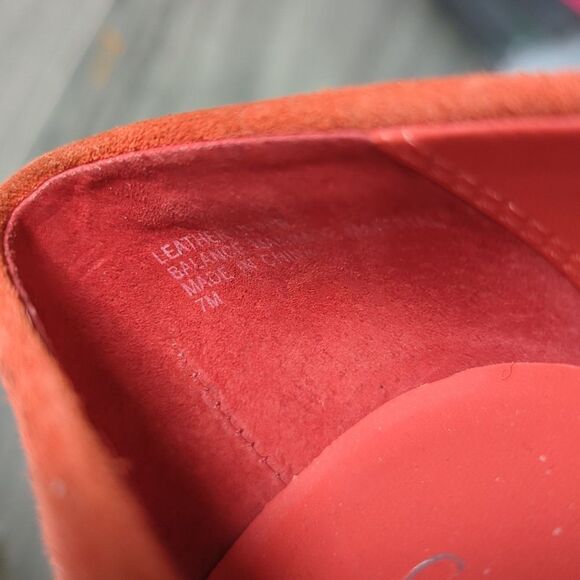 Coldwater Creek Women's Suede Leather Wedge Rust Loafers Size 7 - Picture 9 of 9